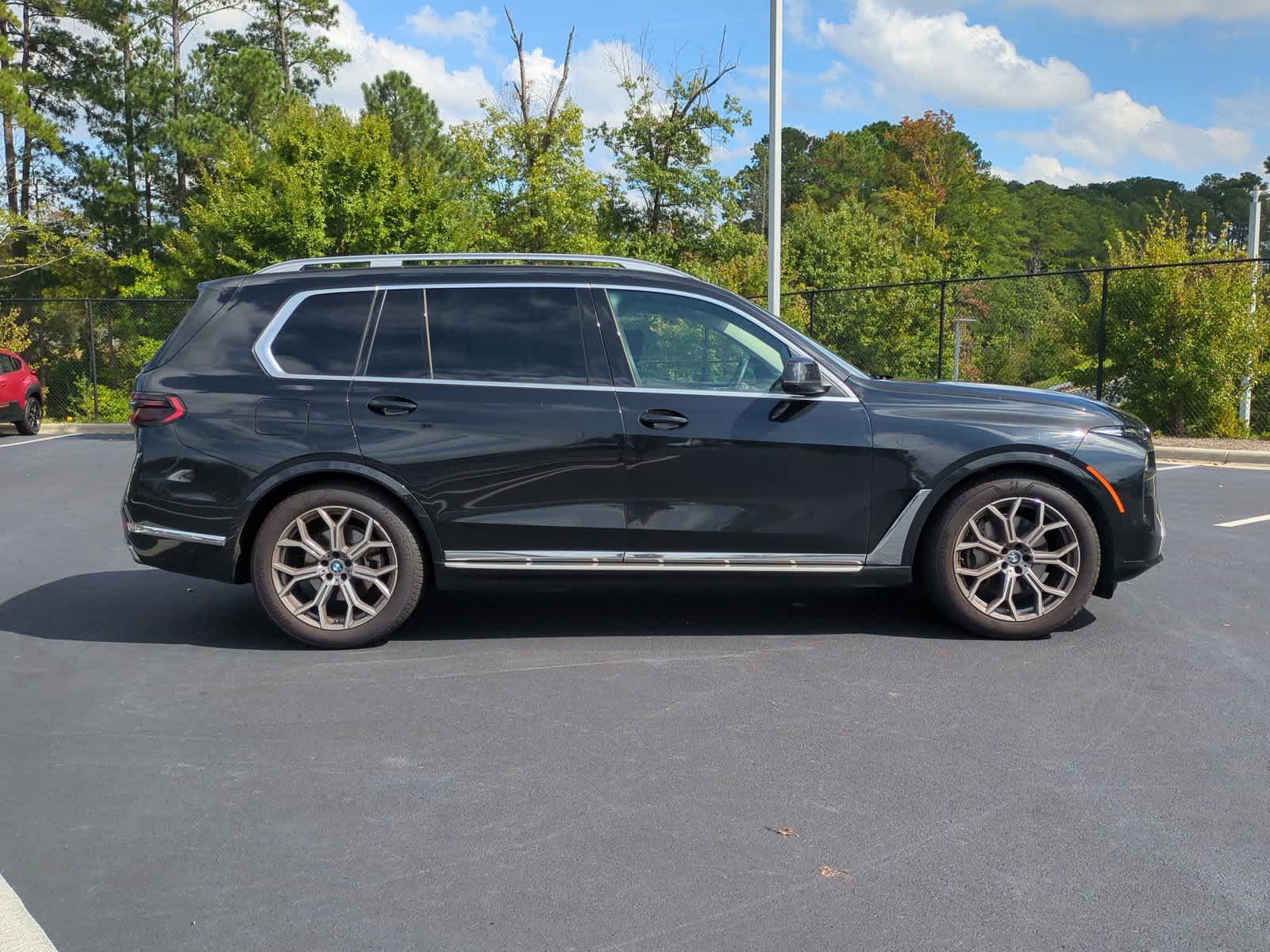 2024 BMW X7 xDrive40i 11