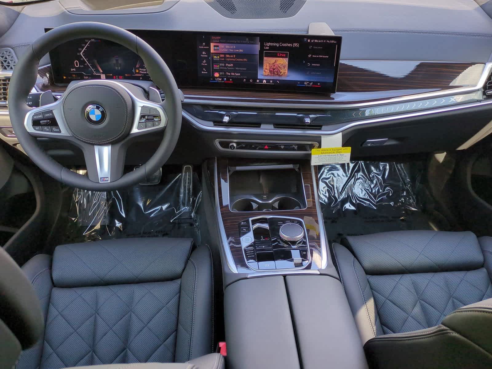 2025 BMW X7 xDrive40i 29