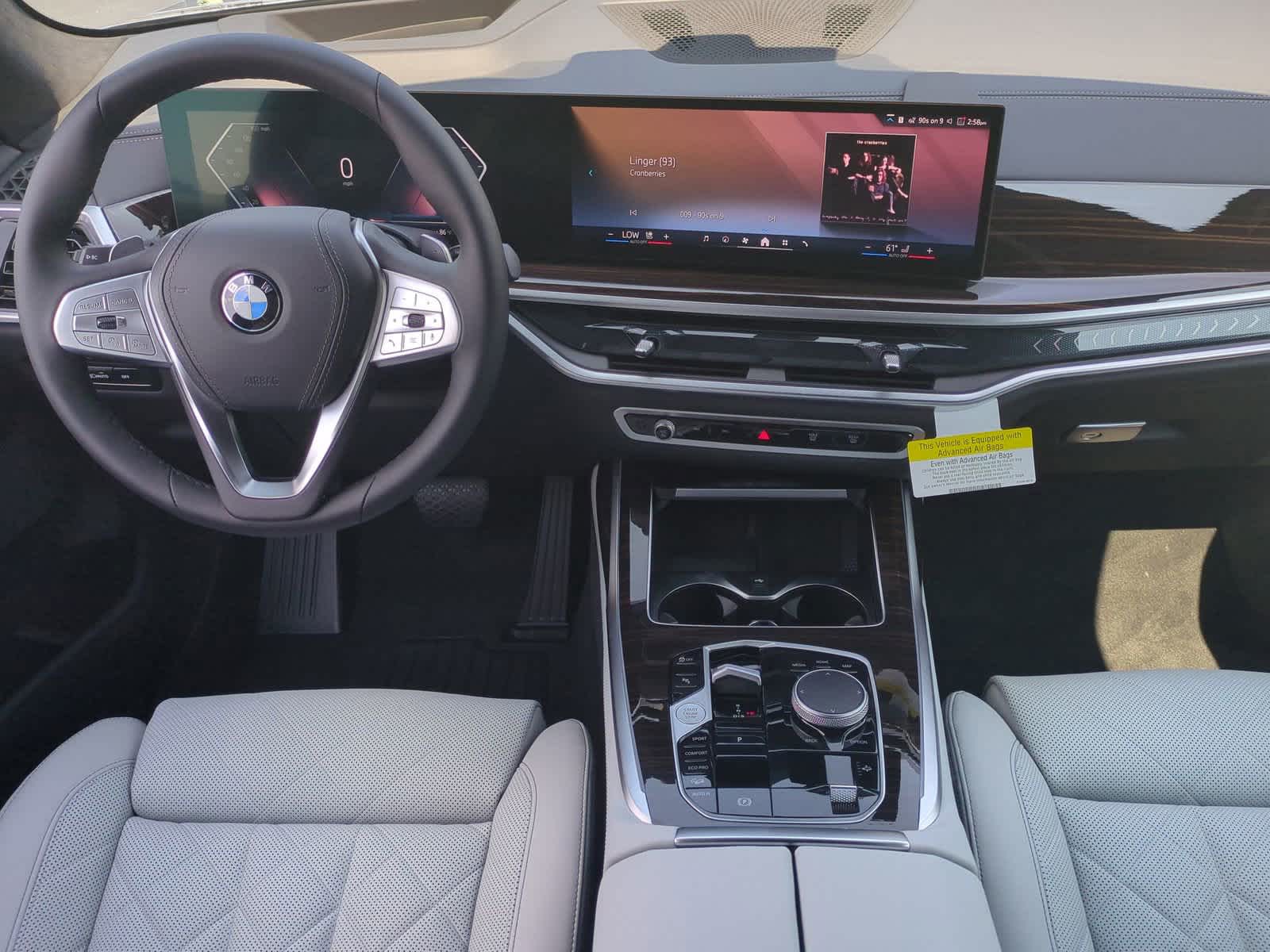 2025 BMW X7 xDrive40i 29