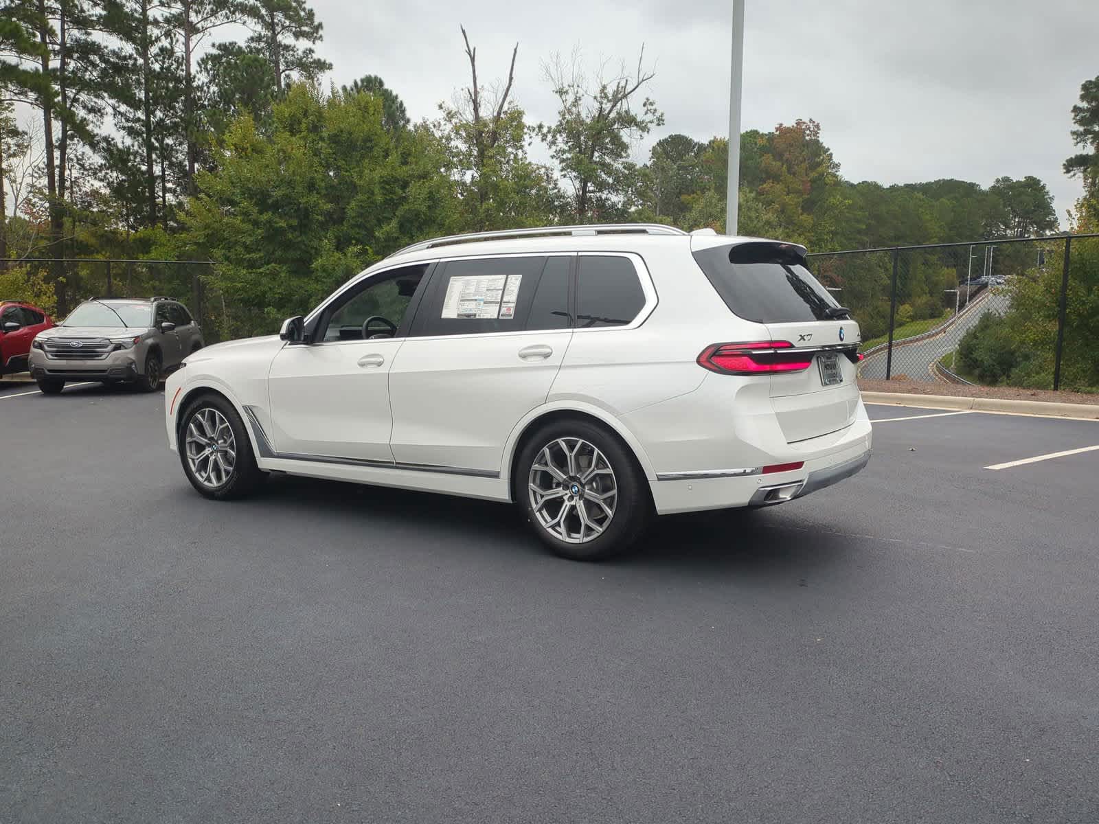 2025 BMW X7 xDrive40i 8