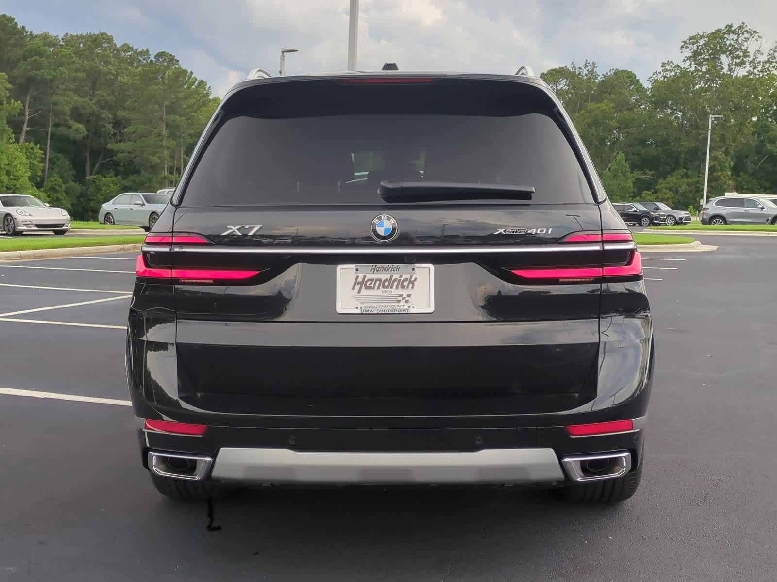 2025 BMW X7 xDrive40i 9