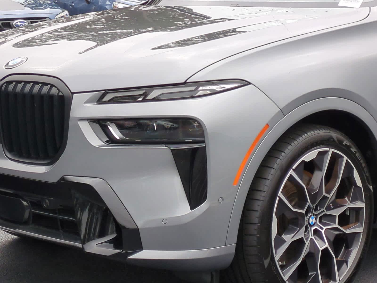 2025 BMW X7 xDrive40i 5