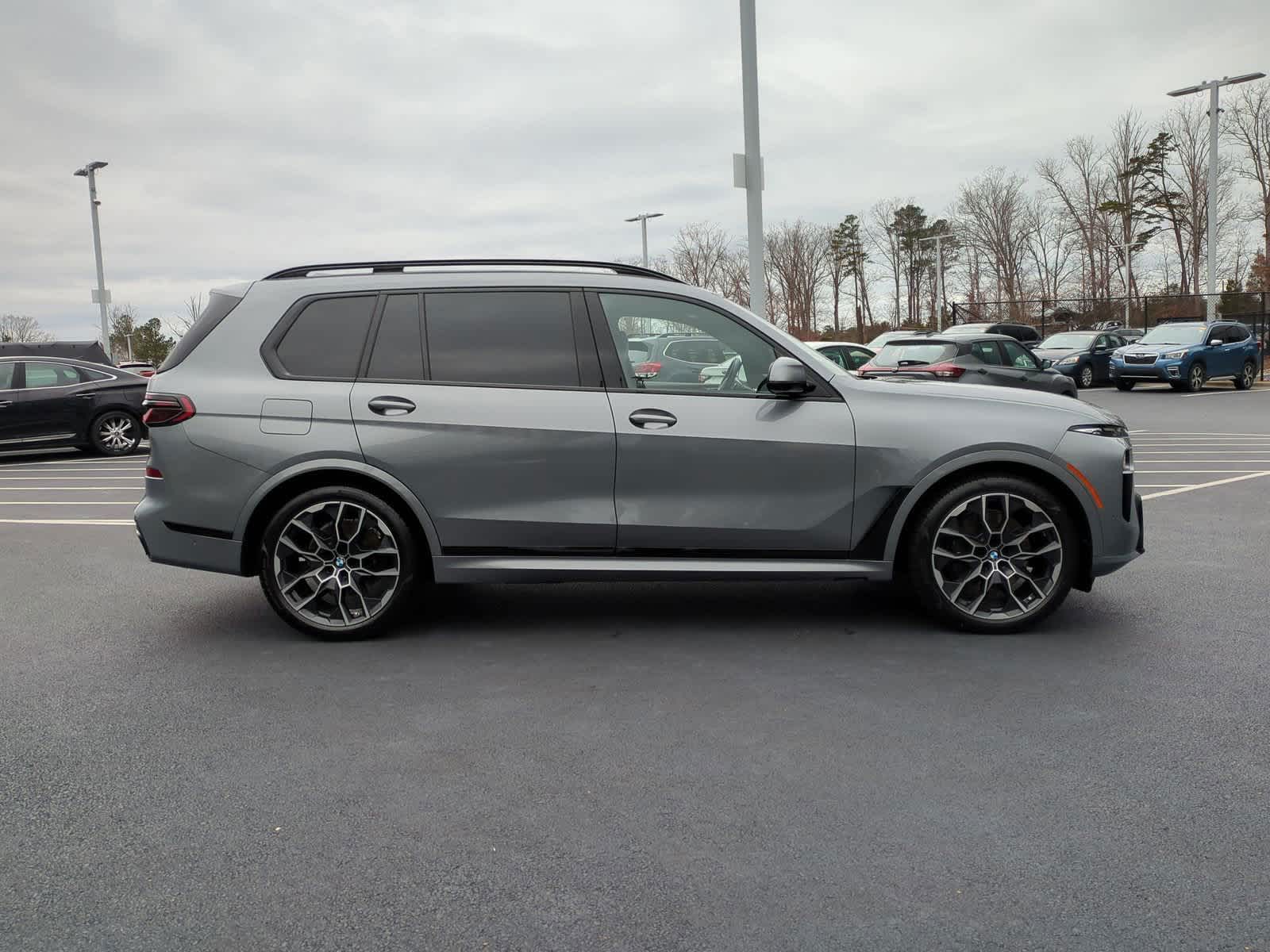 2025 BMW X7 xDrive40i 10