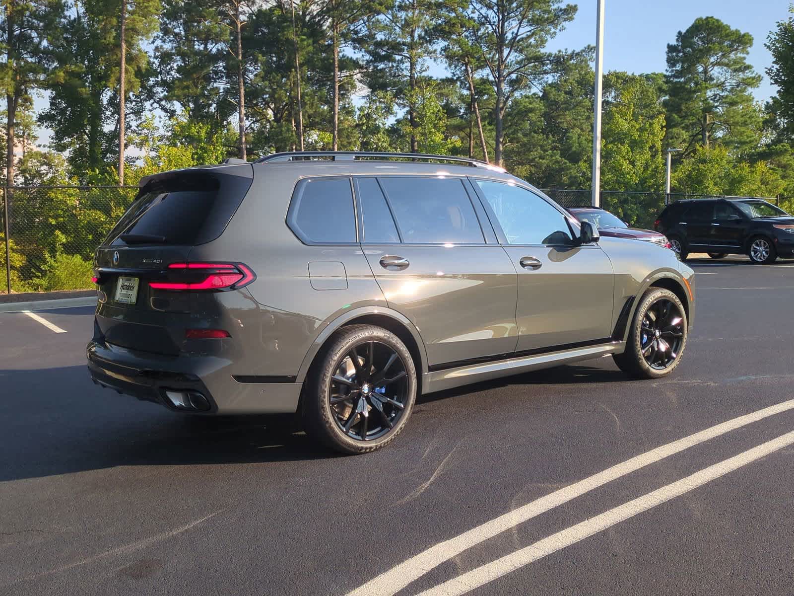 2025 BMW X7 xDrive40i 9