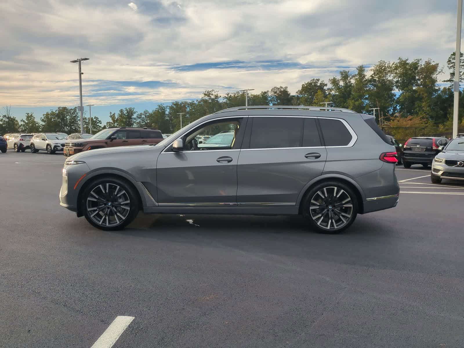 2025 BMW X7 xDrive40i 7