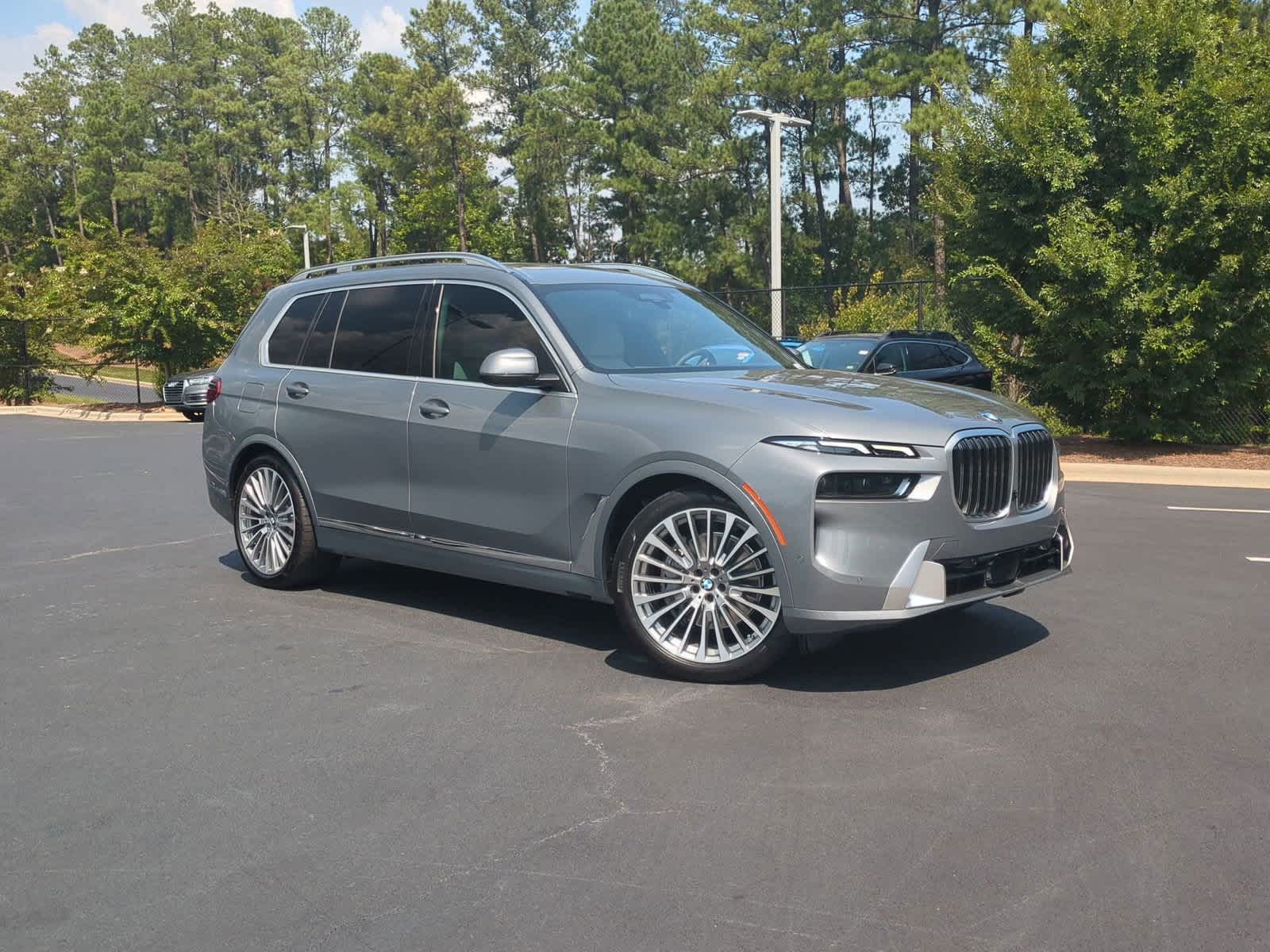 2025 BMW X7 xDrive40i 2