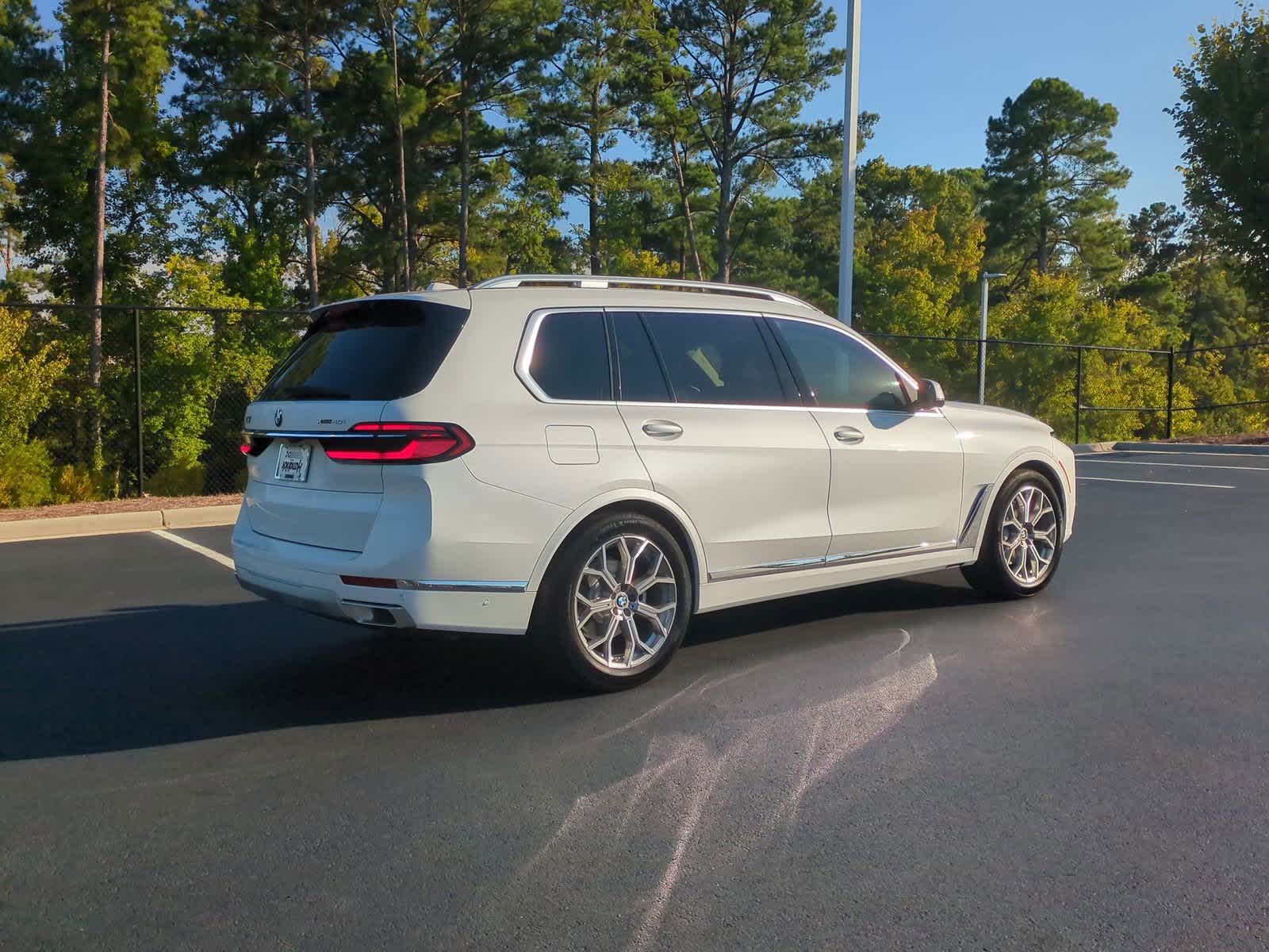 2025 BMW X7 xDrive40i 10