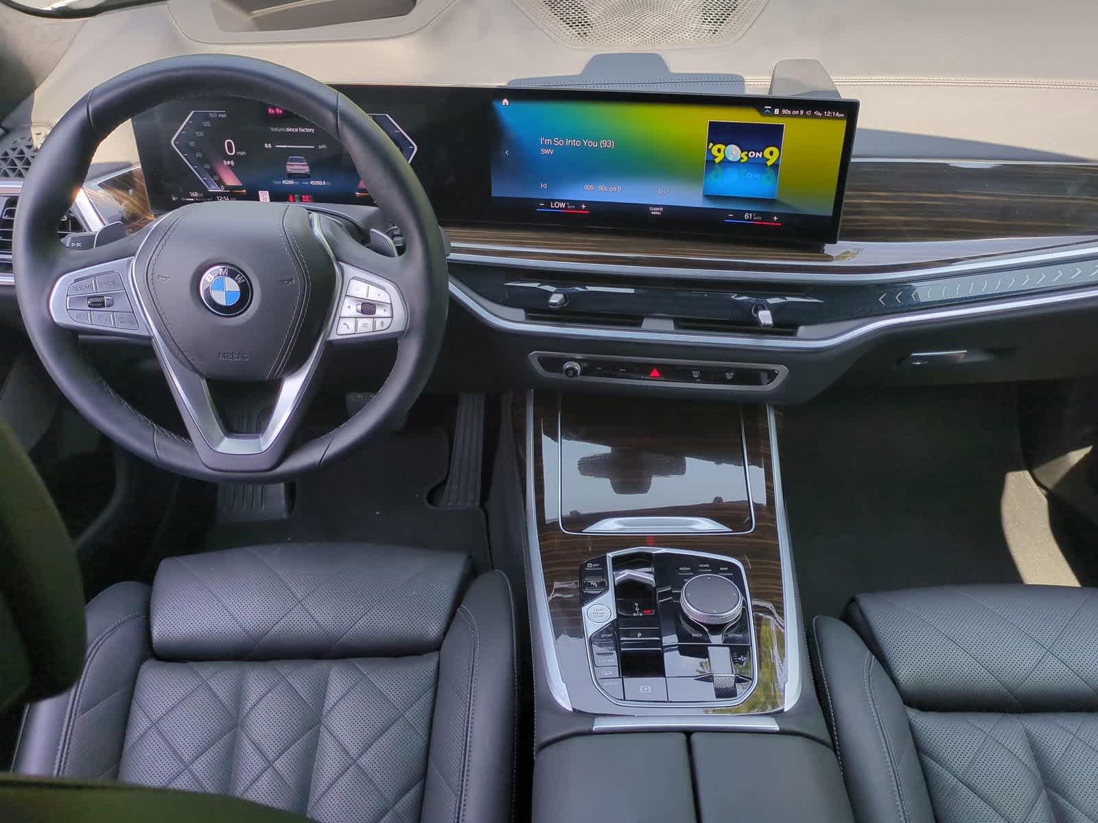 2023 BMW X7 xDrive40i 29