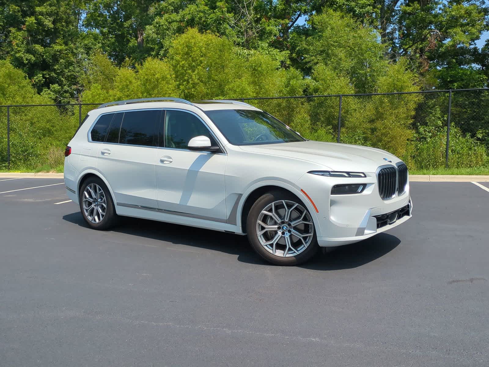 2023 BMW X7 xDrive40i 2