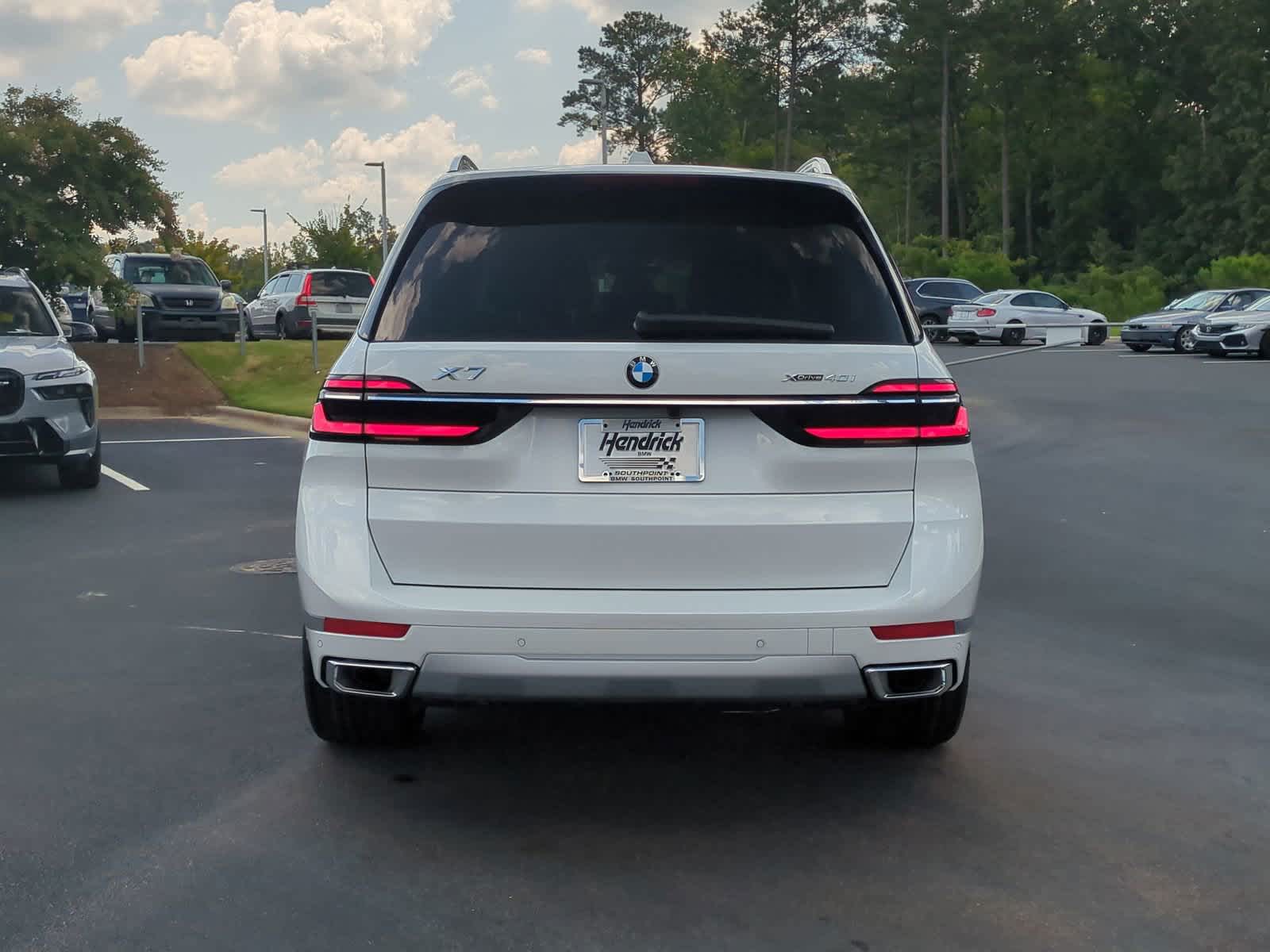 2025 BMW X7 xDrive40i 9