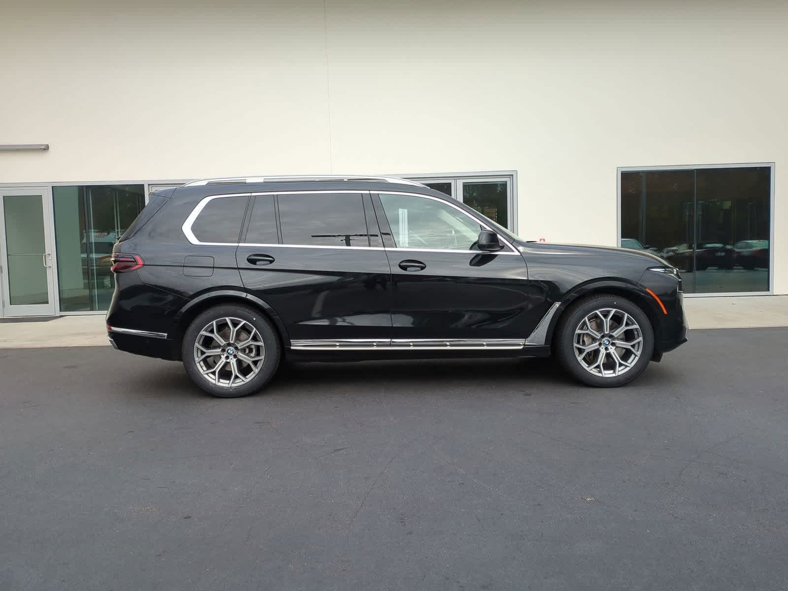 2024 BMW X7 xDrive40i 11