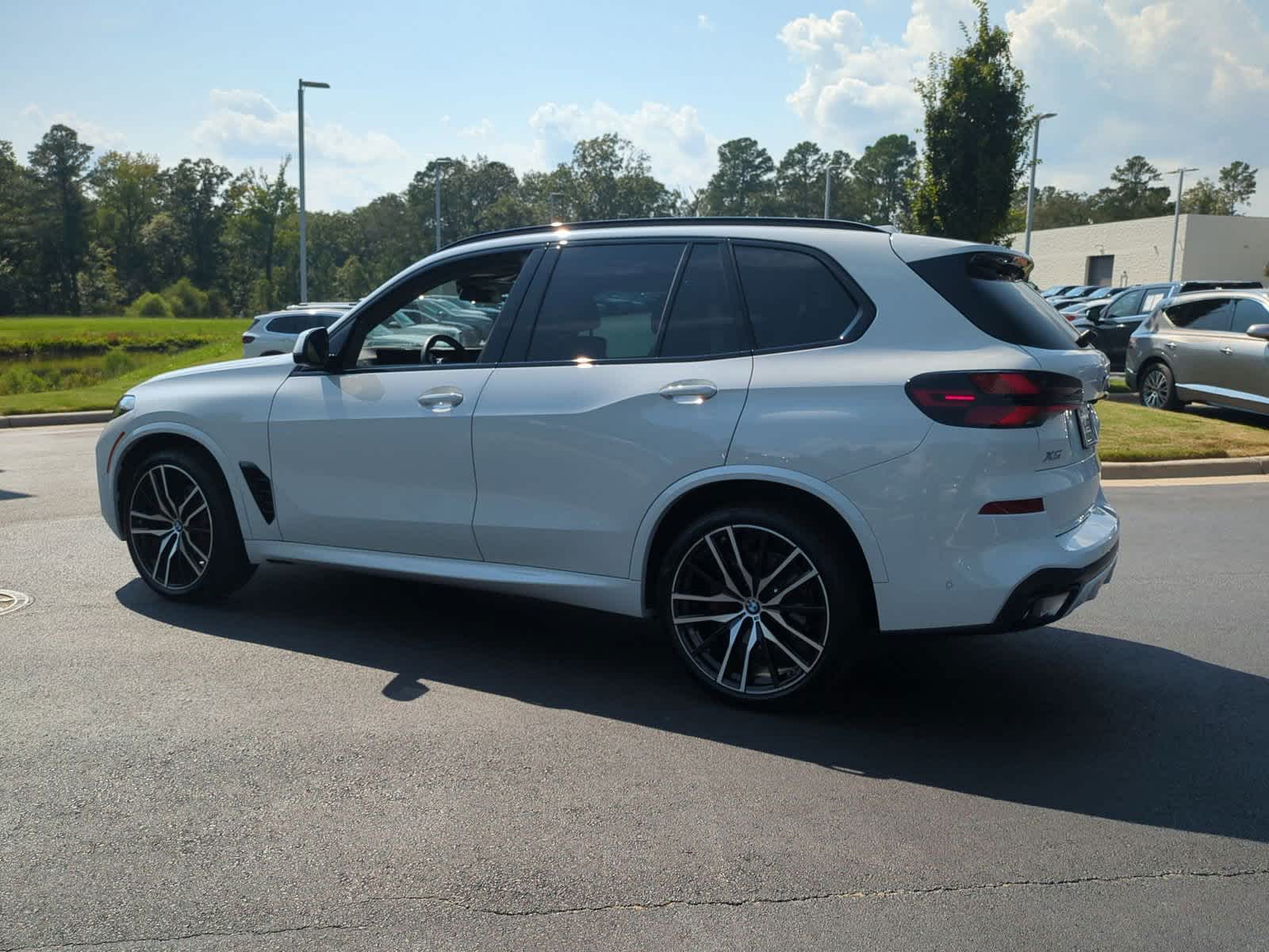 2025 BMW X5 xDrive40i 8