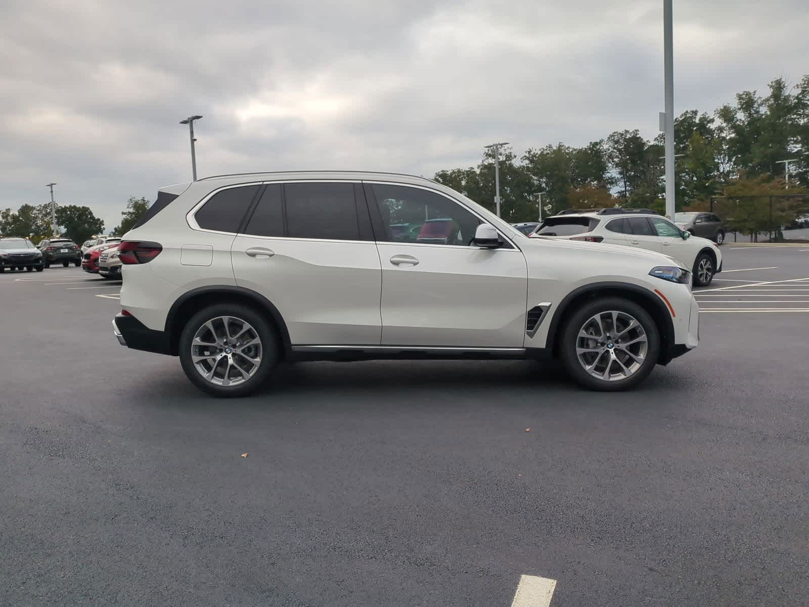 2025 BMW X5 xDrive40i 11