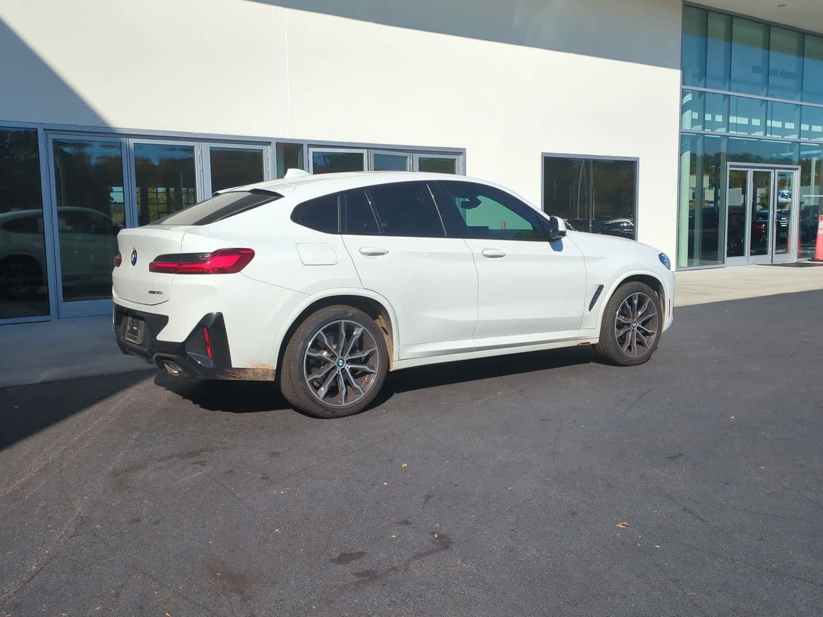 2022 BMW X4 xDrive30i 10