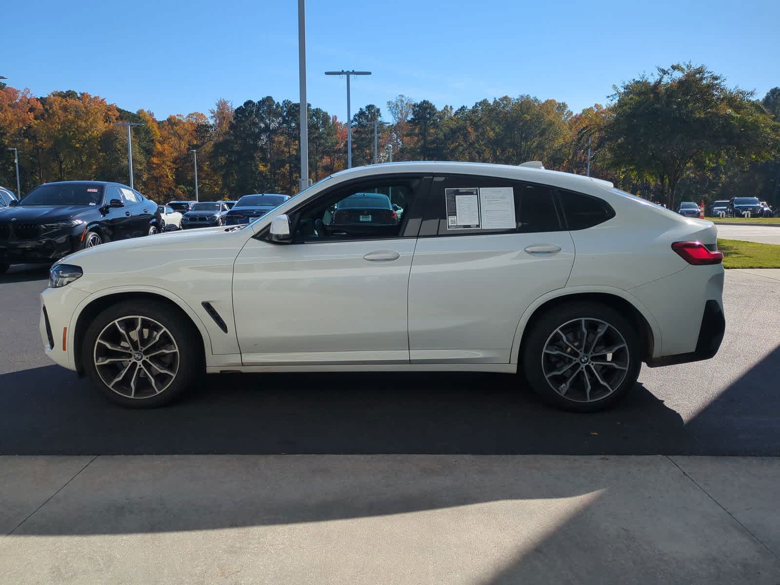 2022 BMW X4 xDrive30i 7