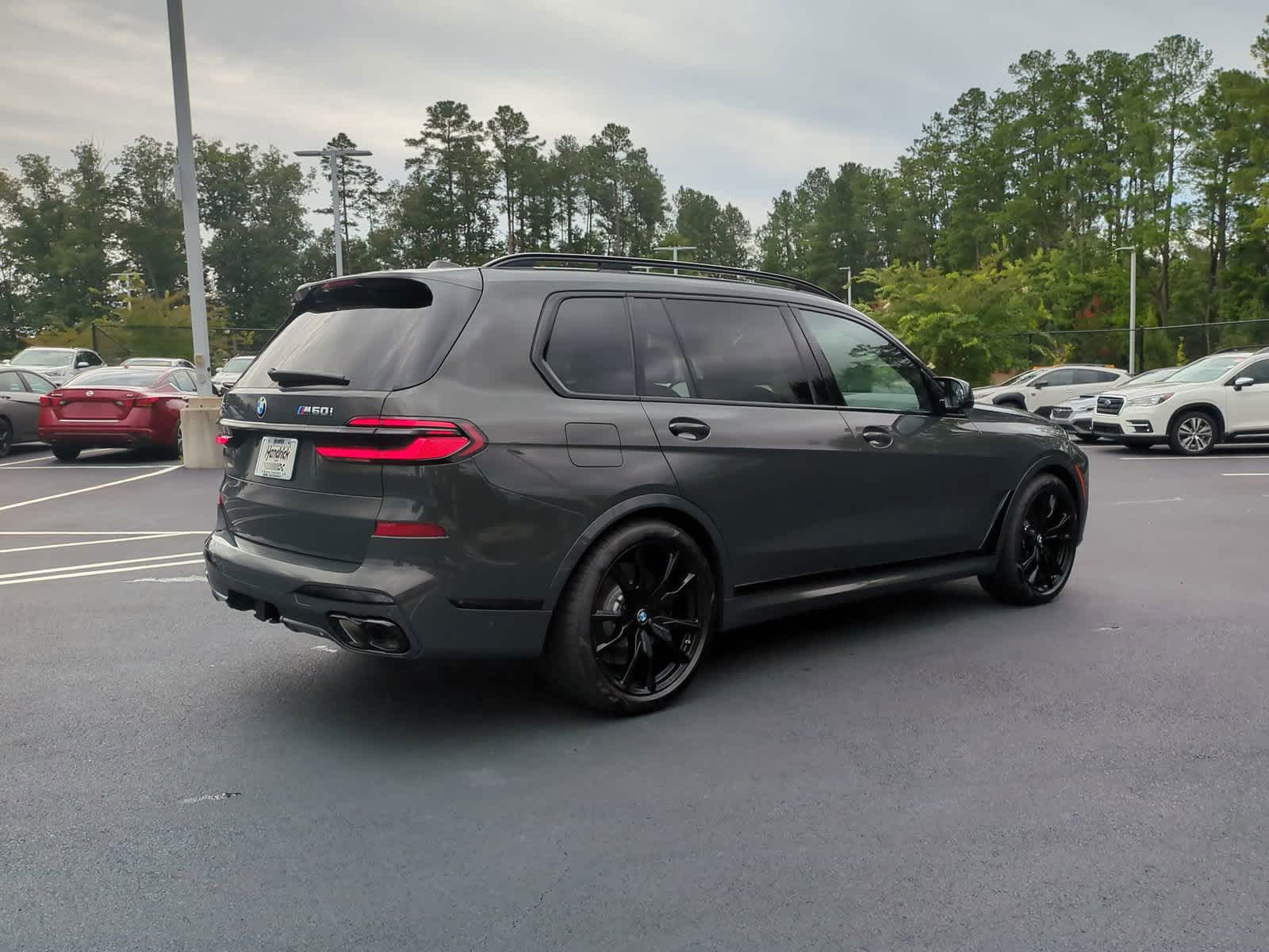 2025 BMW X7 M60i 10