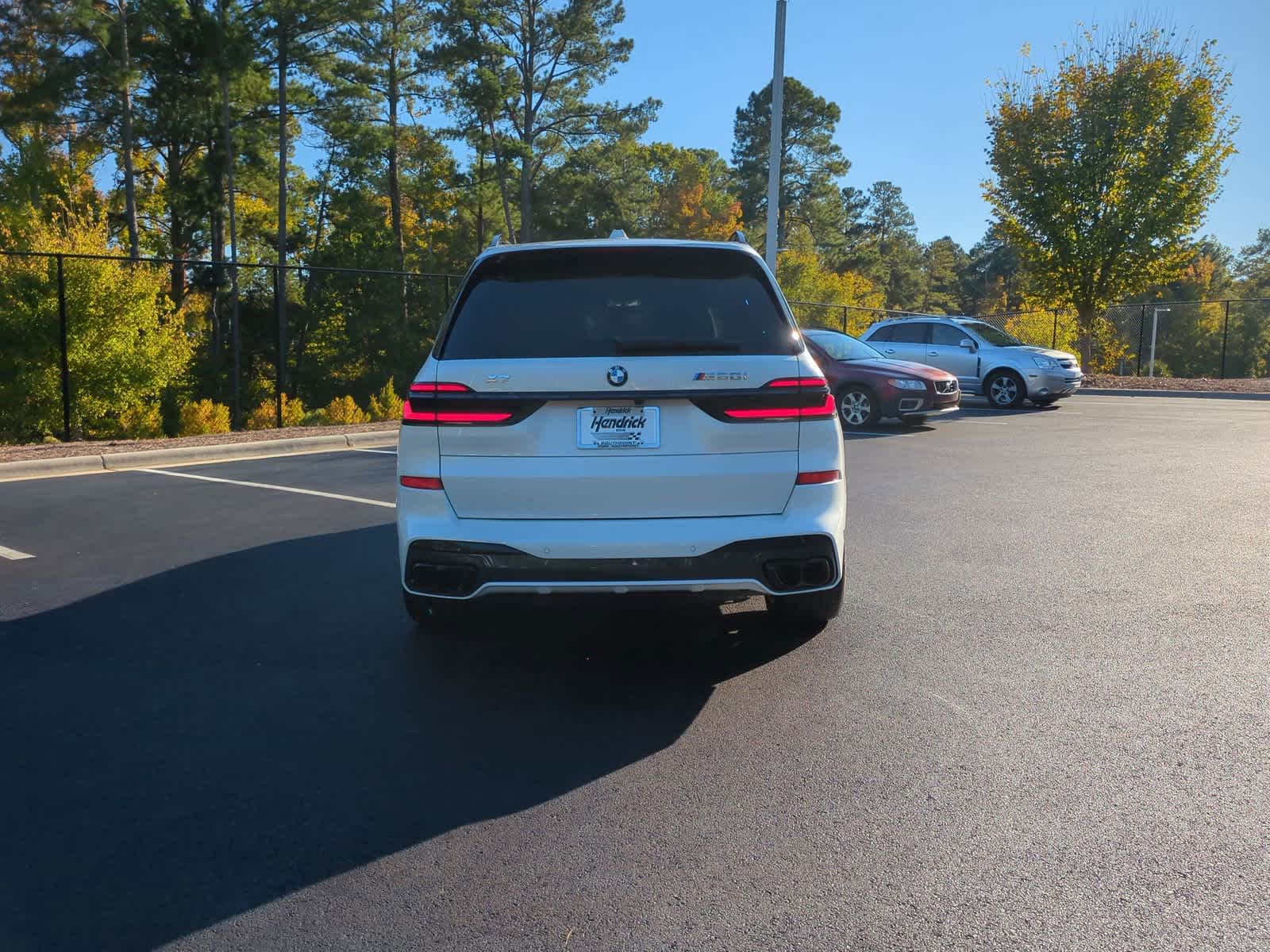 2025 BMW X7 M60i 9