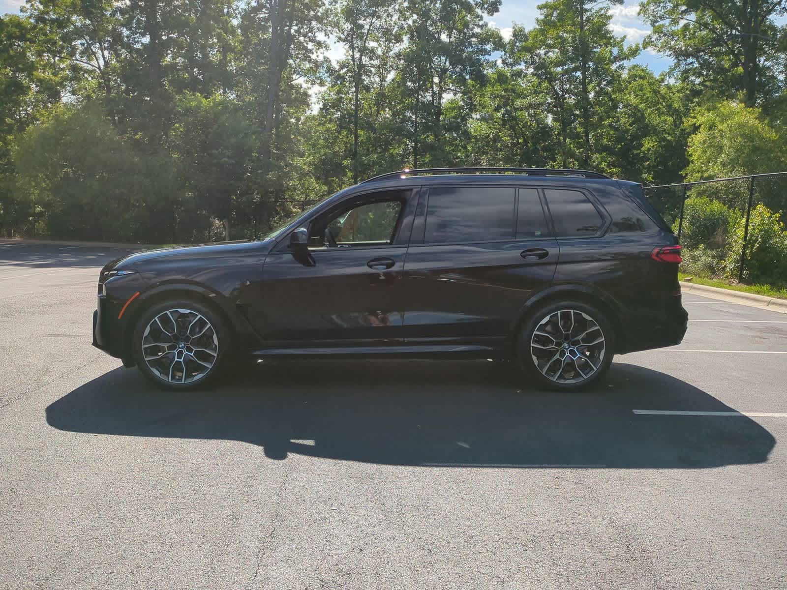 2025 BMW X7 M60i 7