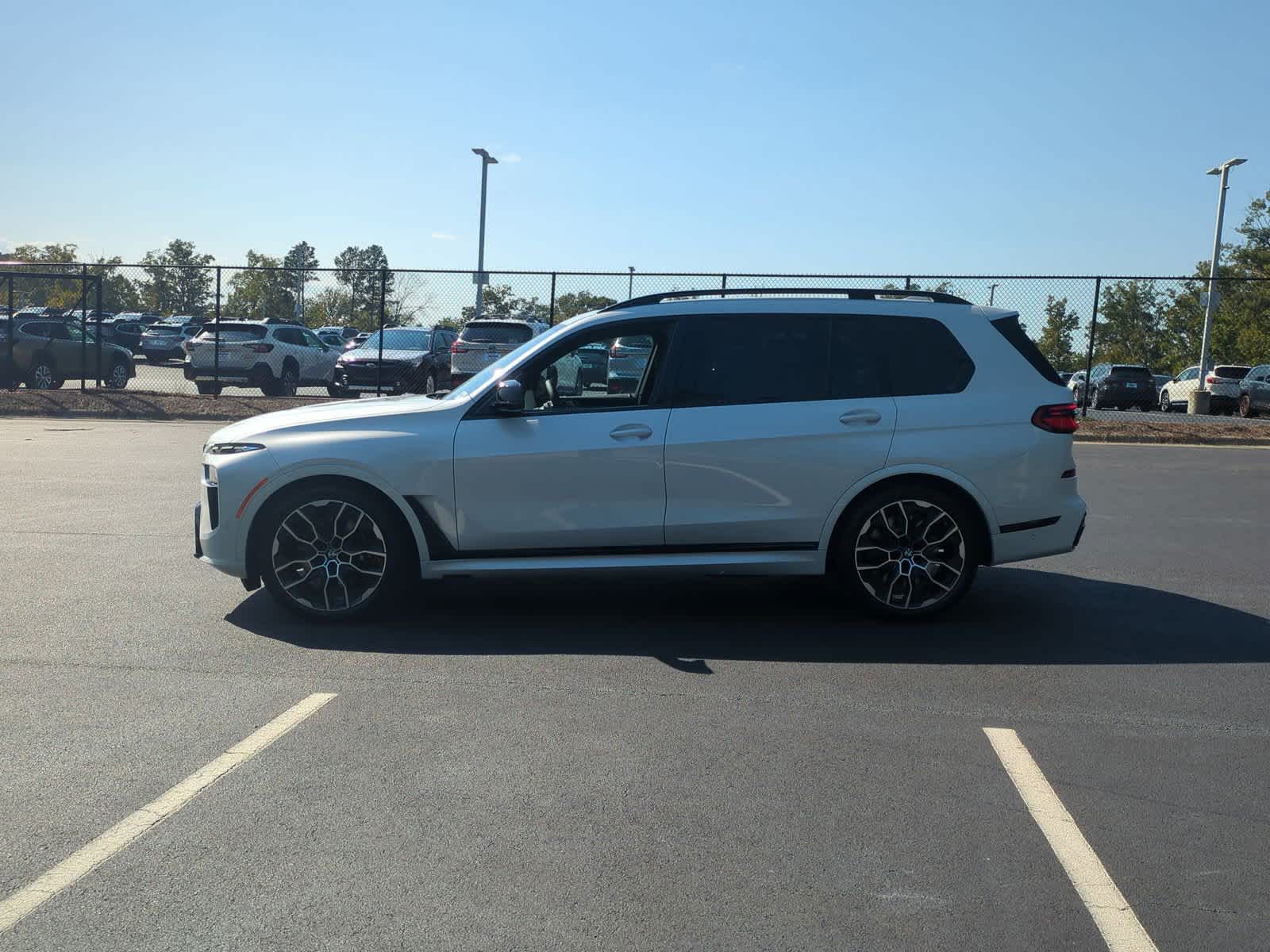 2025 BMW X7 M60i 7