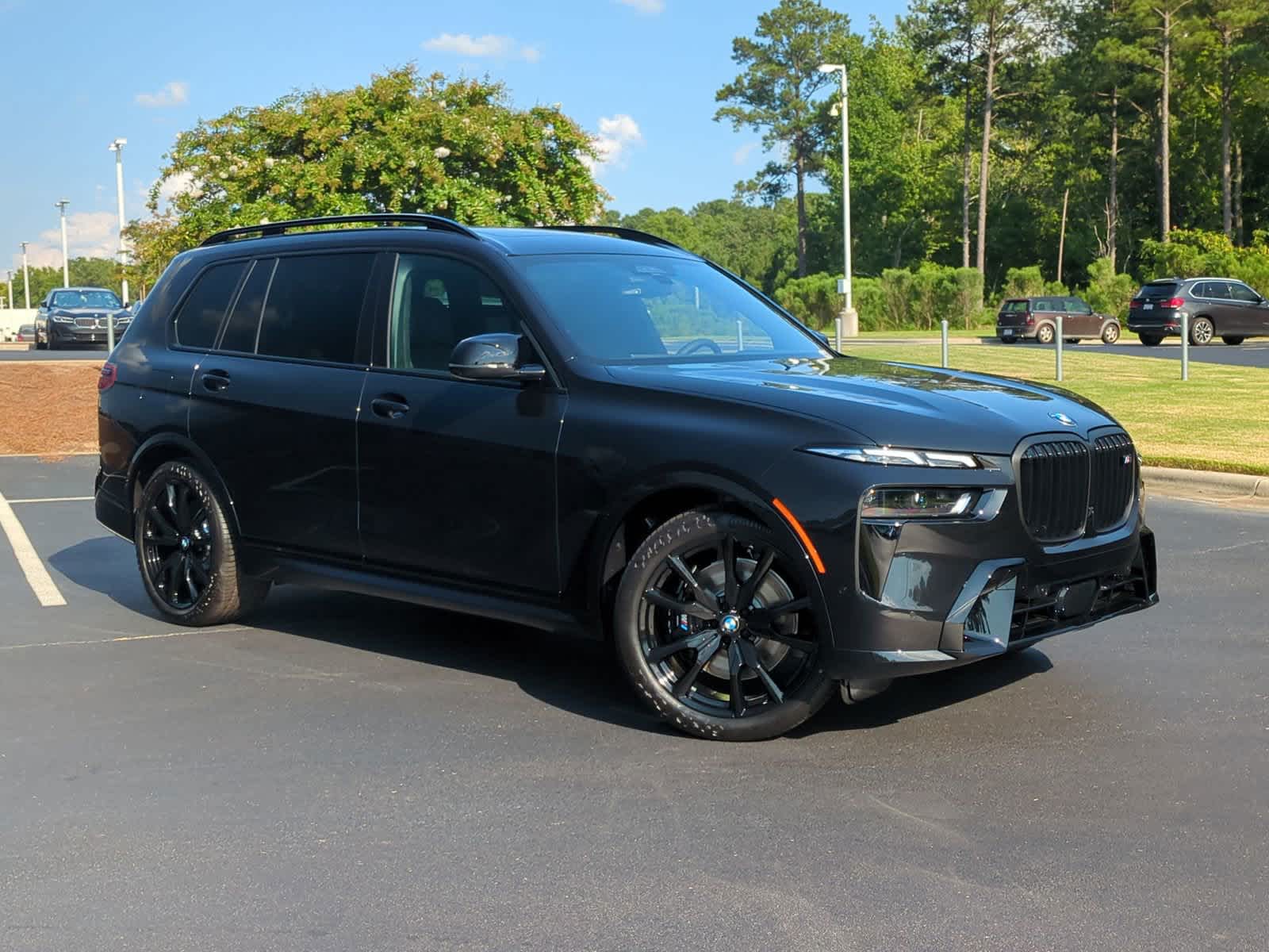 2025 BMW X7 M60i 2