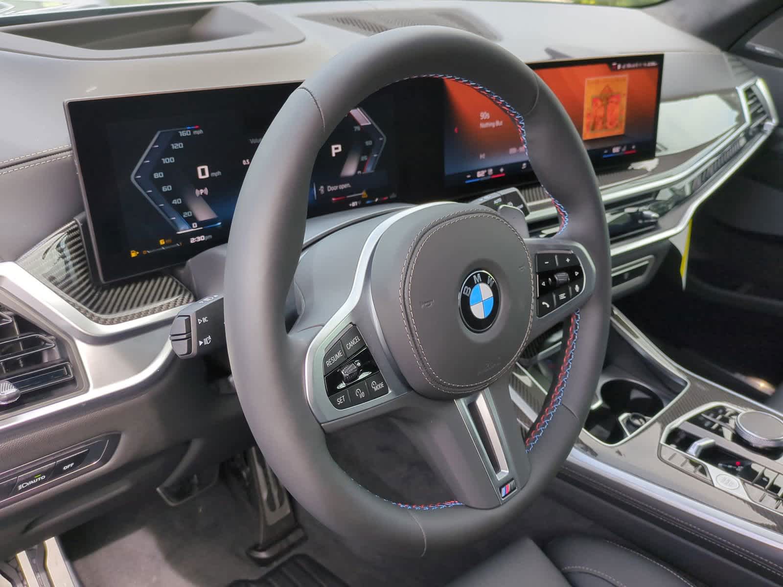 2025 BMW X7 M60i 18