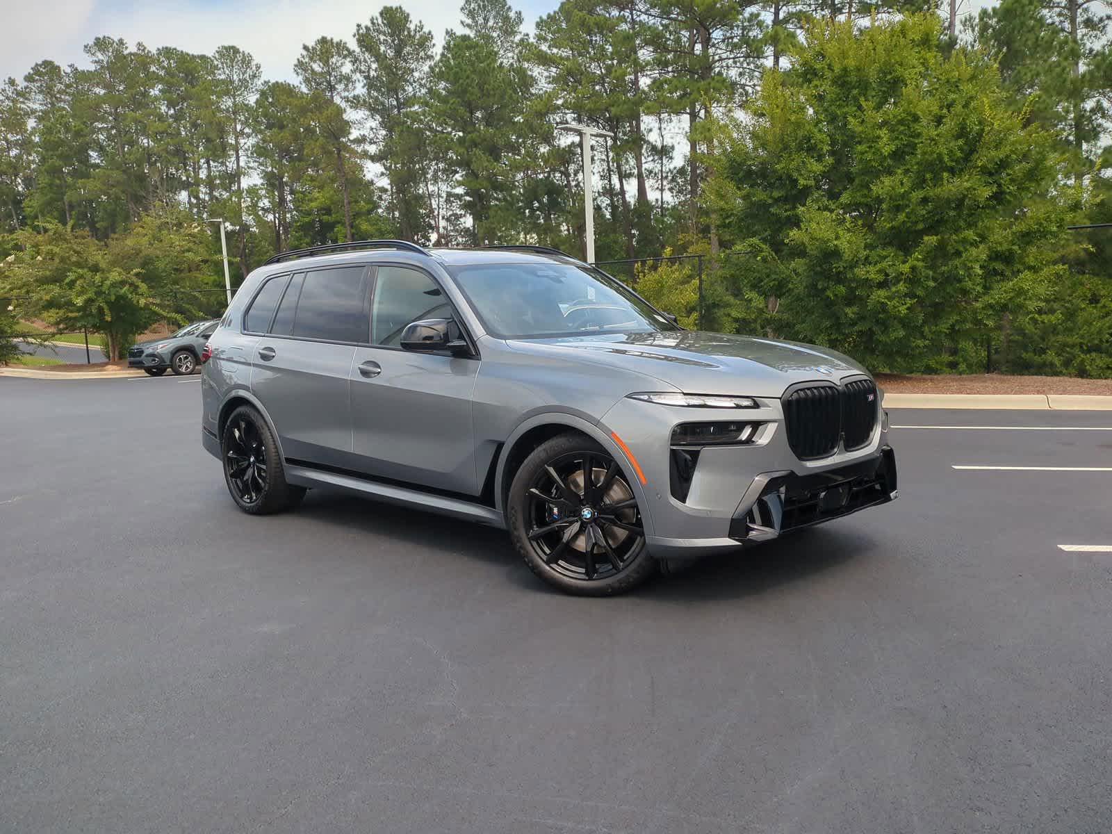 2025 BMW X7 M60i 2