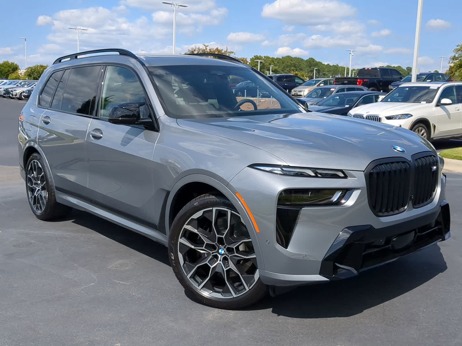 2025 BMW X7 M60i 2