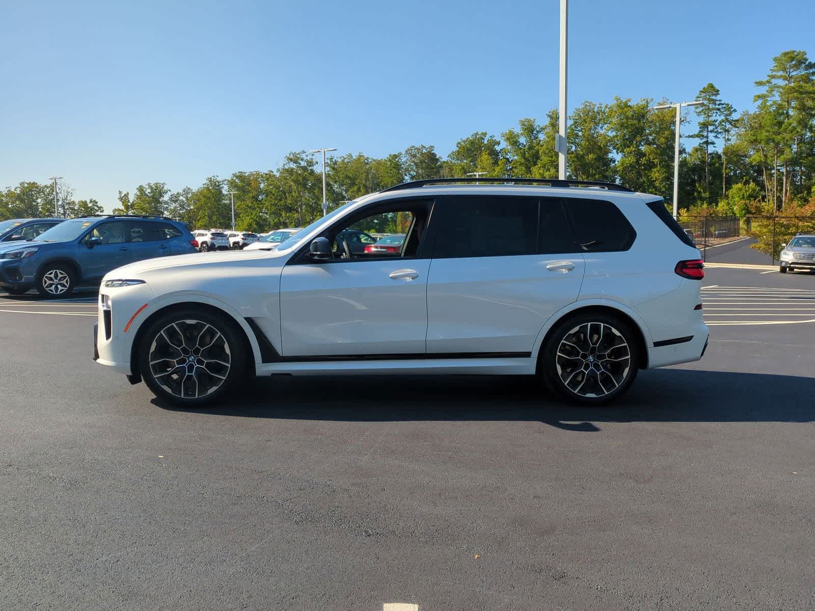 2025 BMW X7 M60i 7