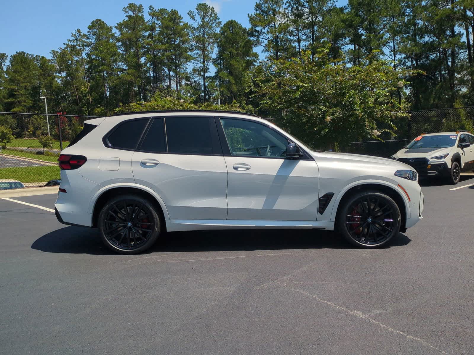 2025 BMW X5 M60i 11