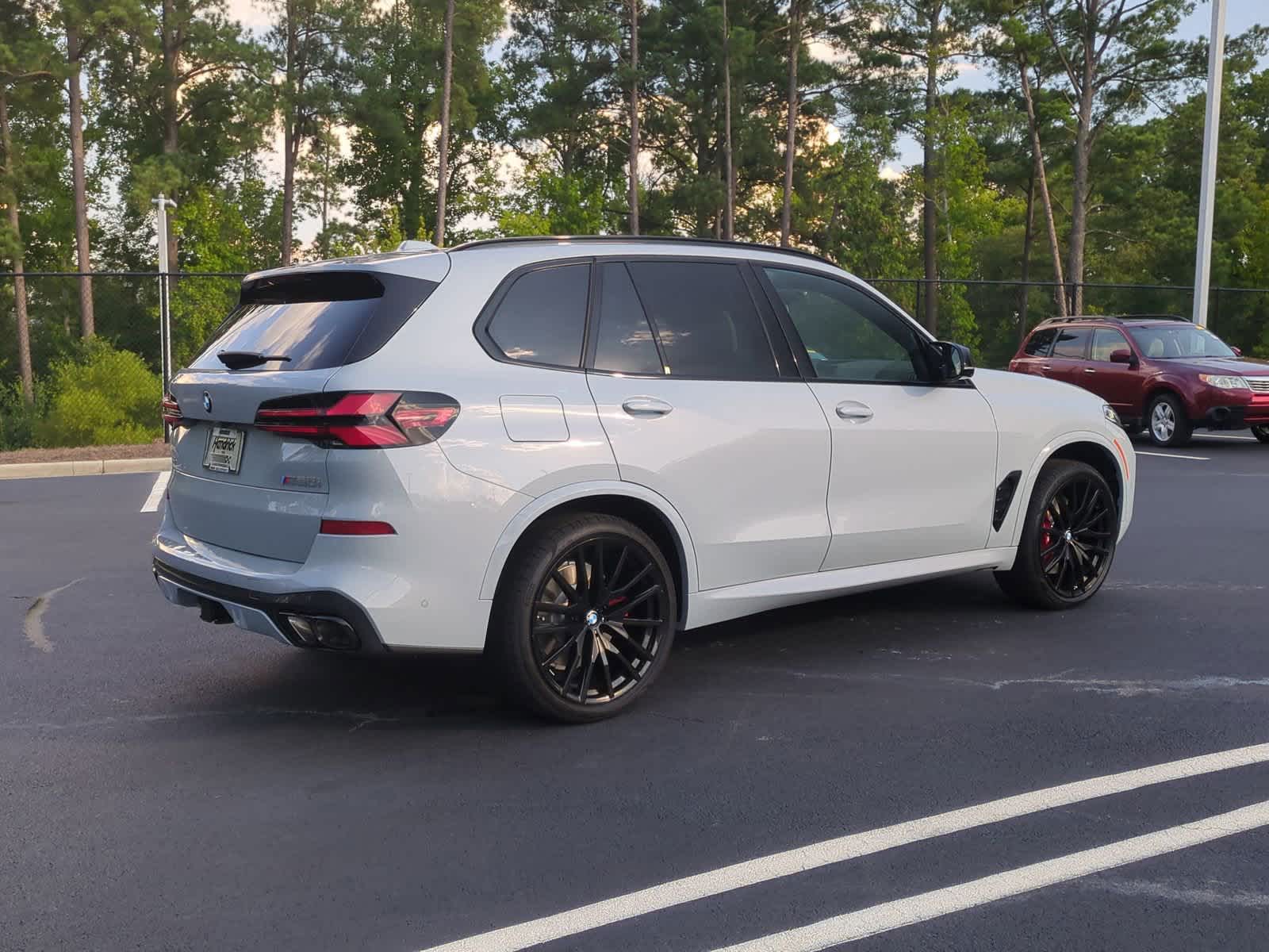 2025 BMW X5 M60i 10