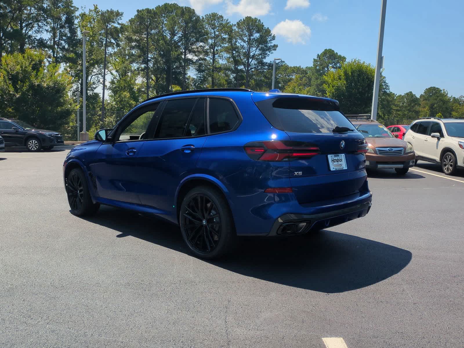 2025 BMW X5 M60i 8