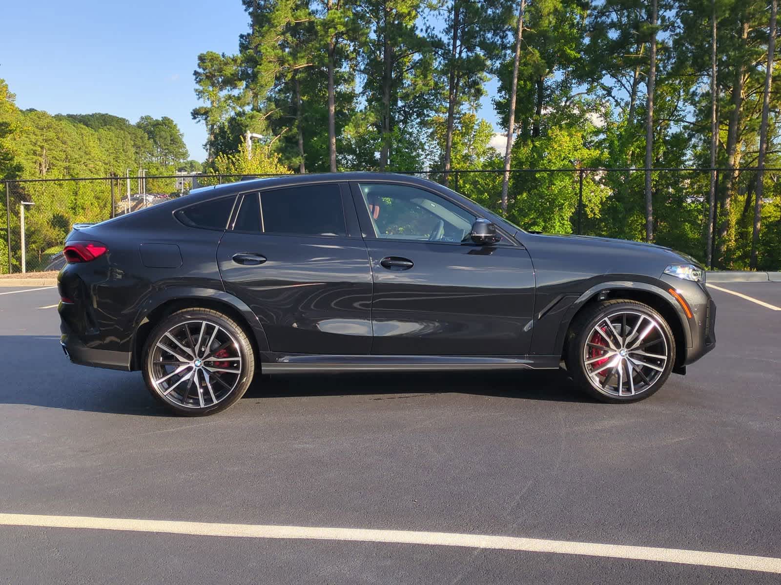 2025 BMW X6 xDrive40i 11