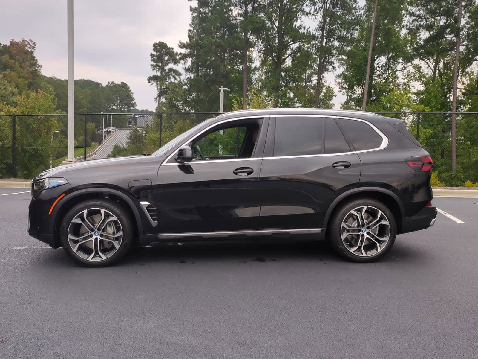 2025 BMW X5 xDrive50e 7