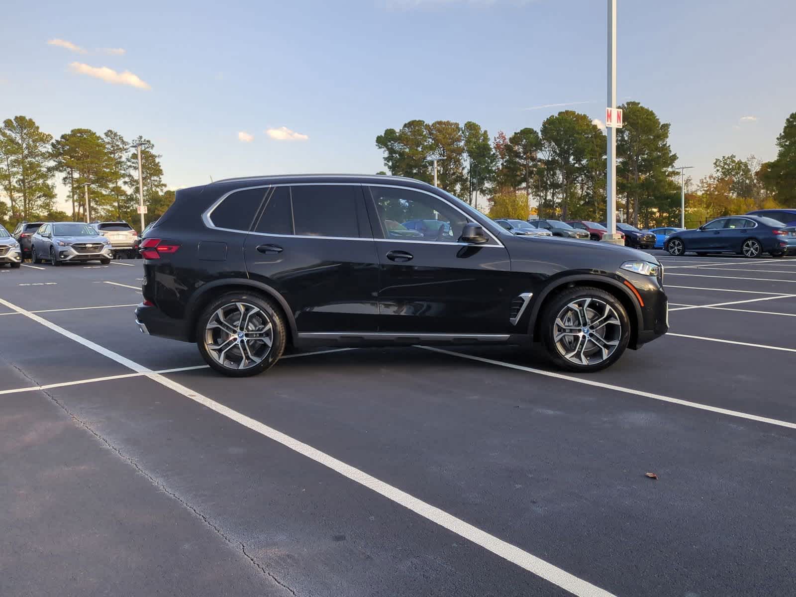 2025 BMW X5 xDrive50e 11