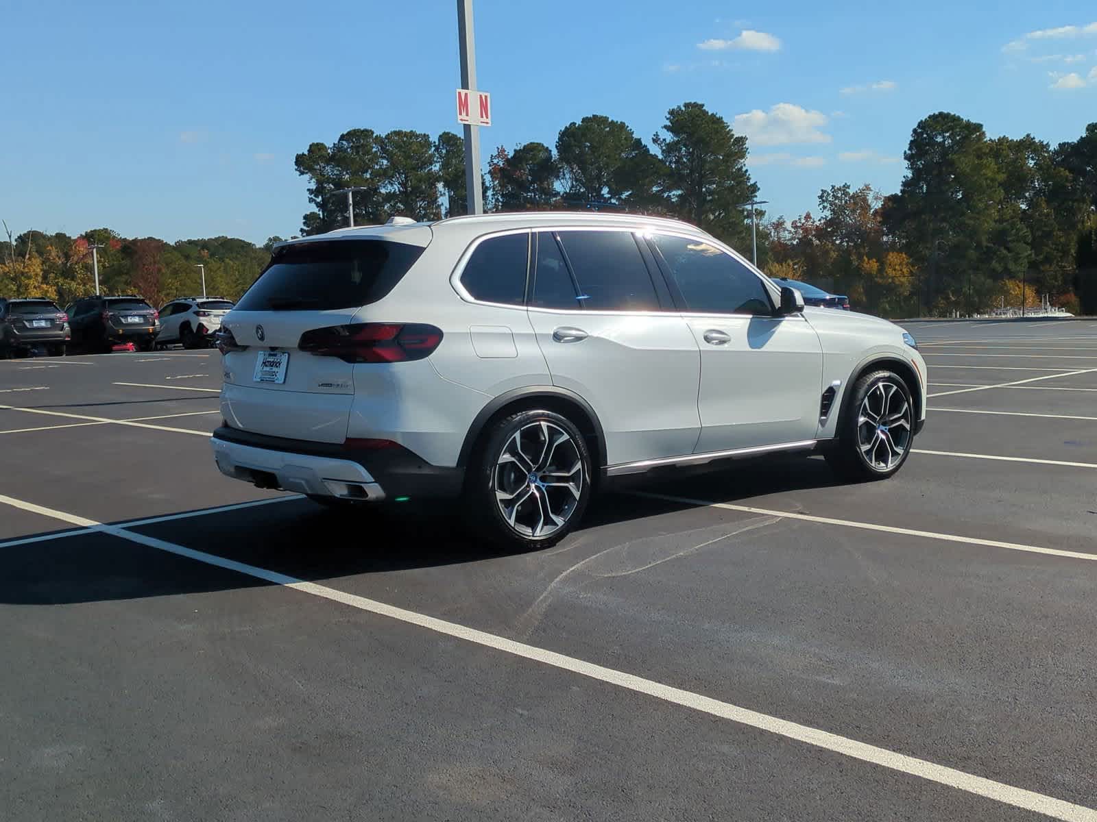 2025 BMW X5 xDrive50e 10