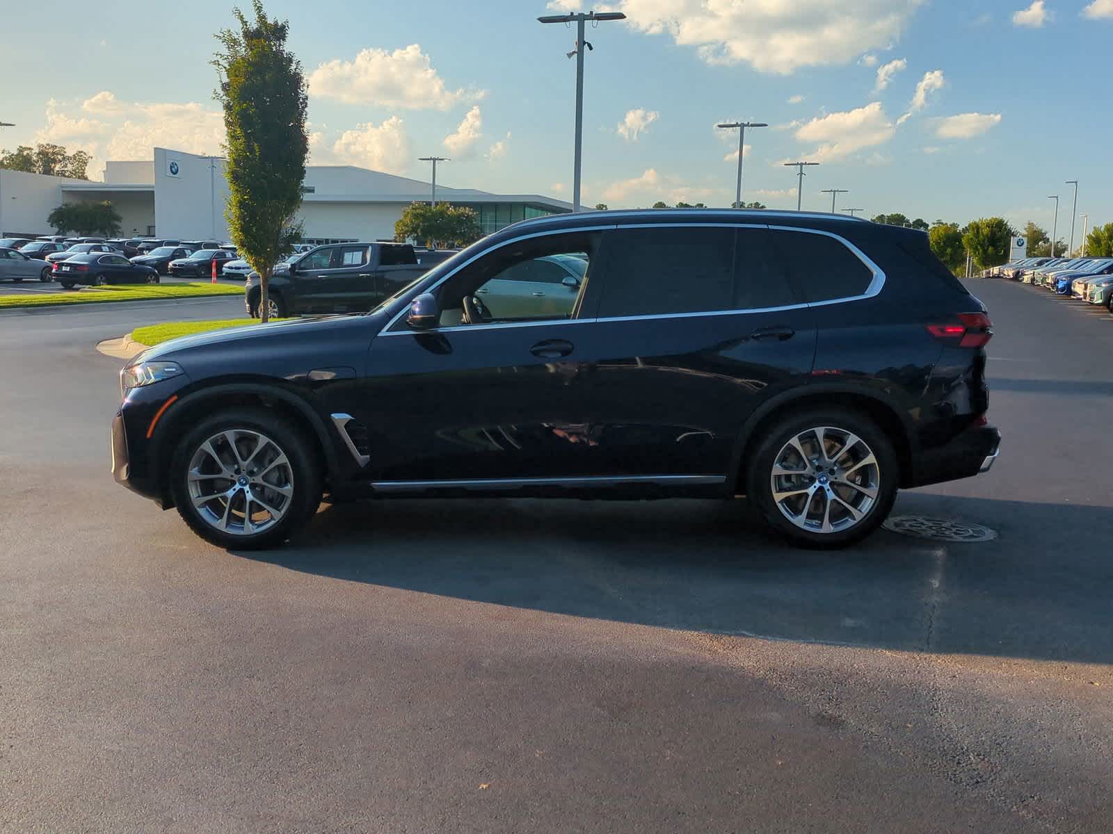 2025 BMW X5 xDrive50e 7