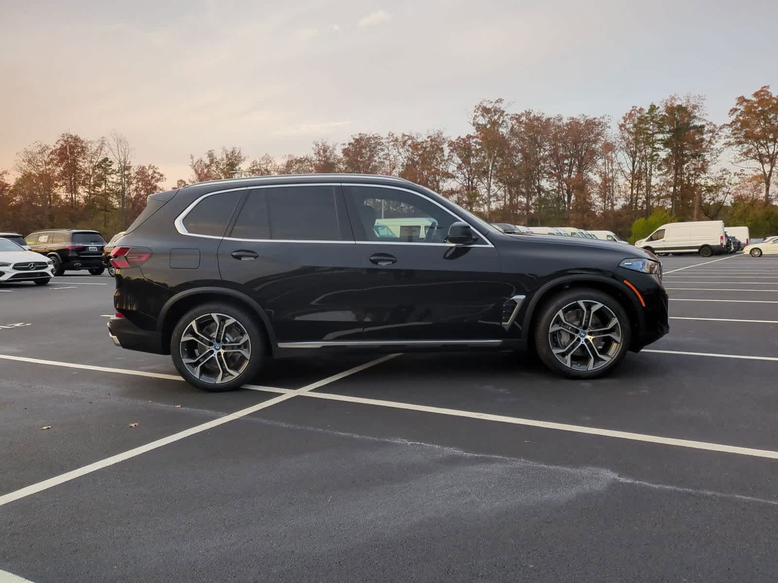 2025 BMW X5 xDrive50e 11