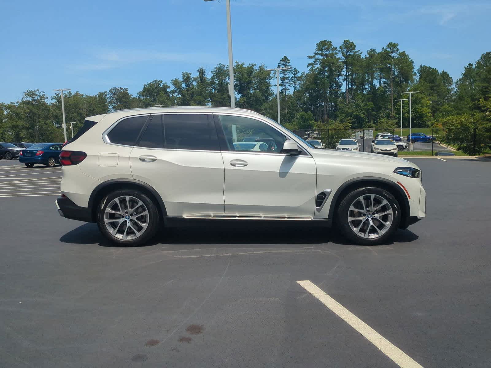 2024 BMW X5 xDrive50e 11