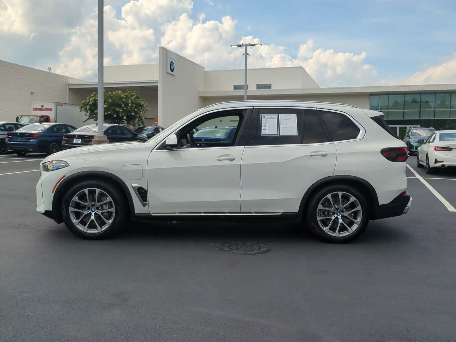 2024 BMW X5 xDrive50e 7