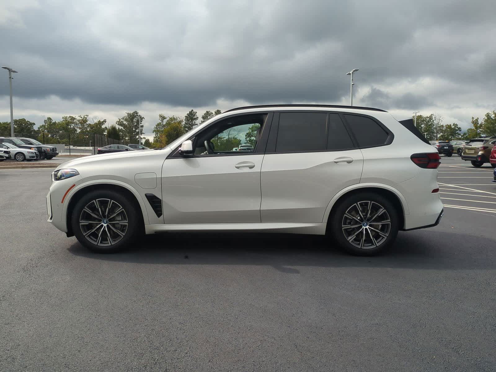 2025 BMW X5 xDrive50e 7