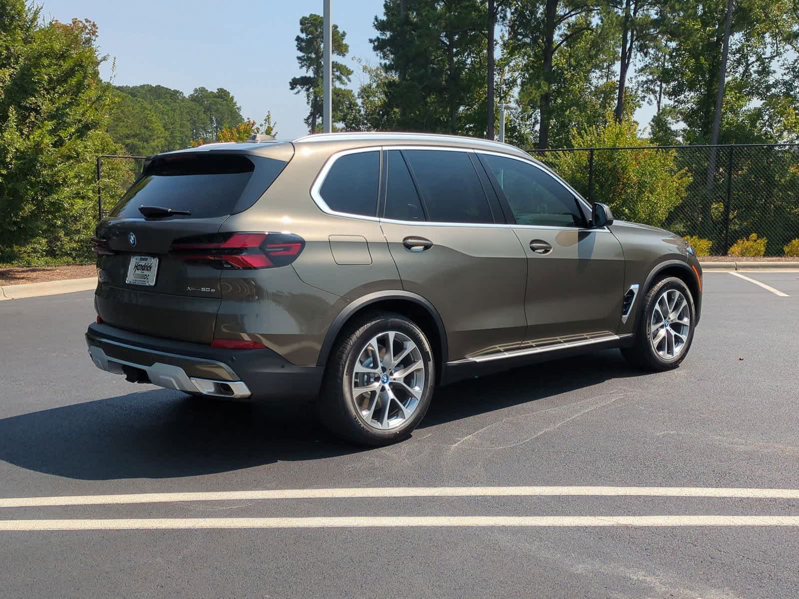 2025 BMW X5 xDrive50e 10