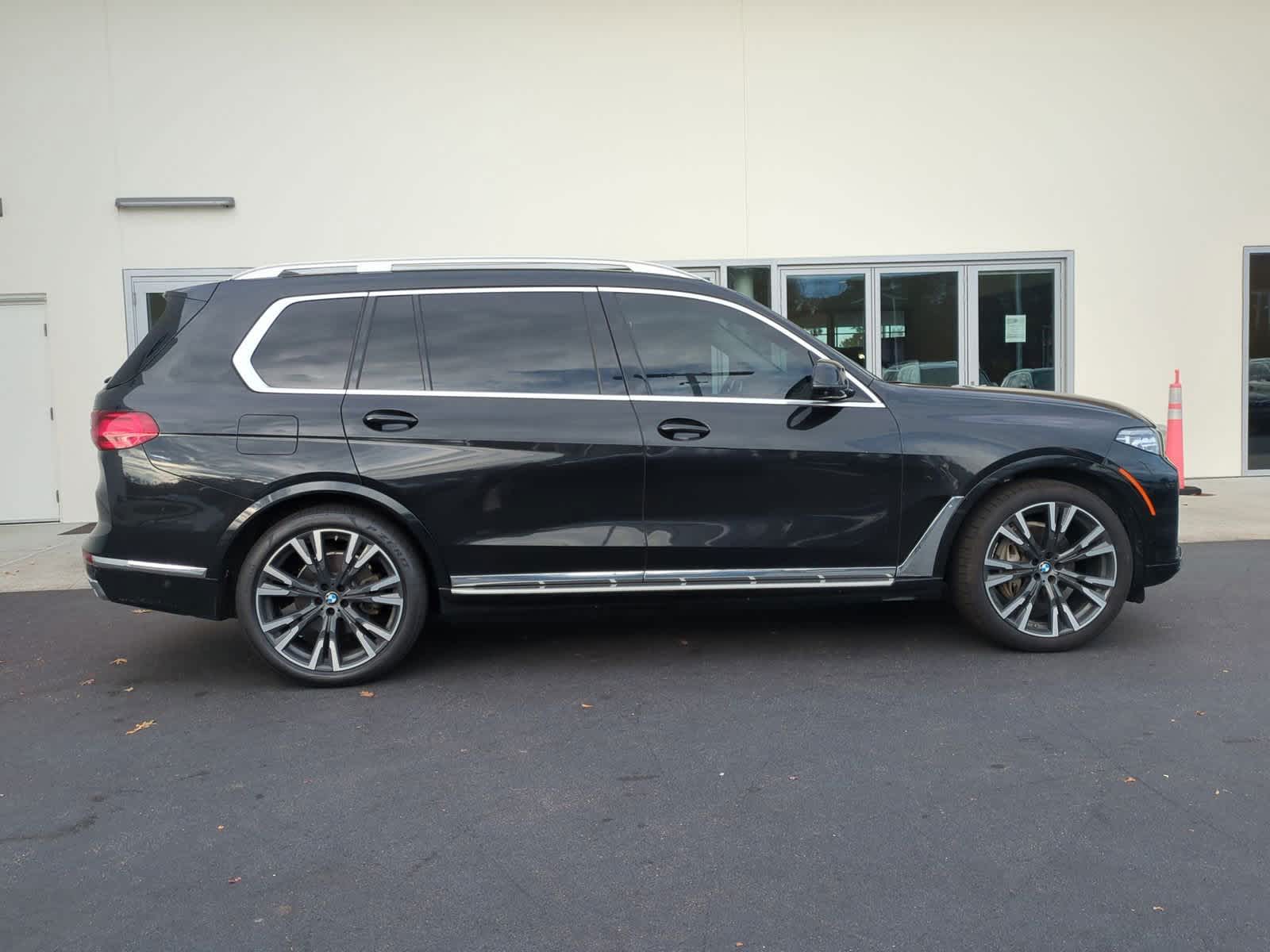 2020 BMW X7 xDrive40i 11