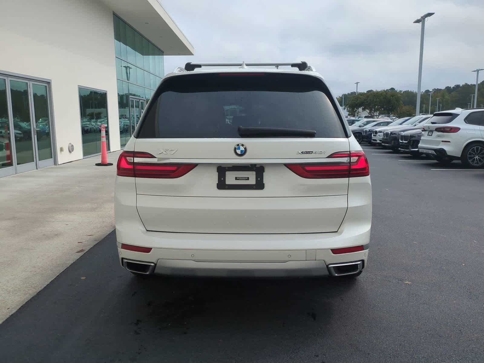 2021 BMW X7 xDrive40i 9