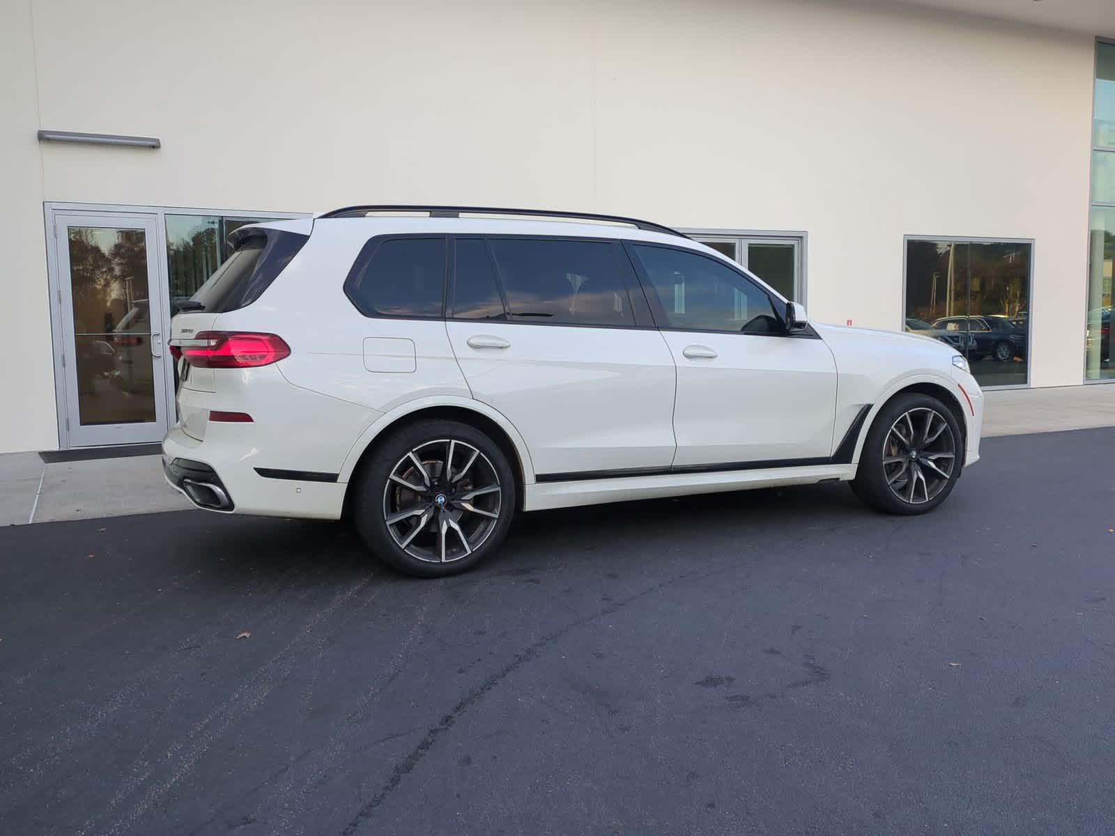 2021 BMW X7 xDrive40i 9