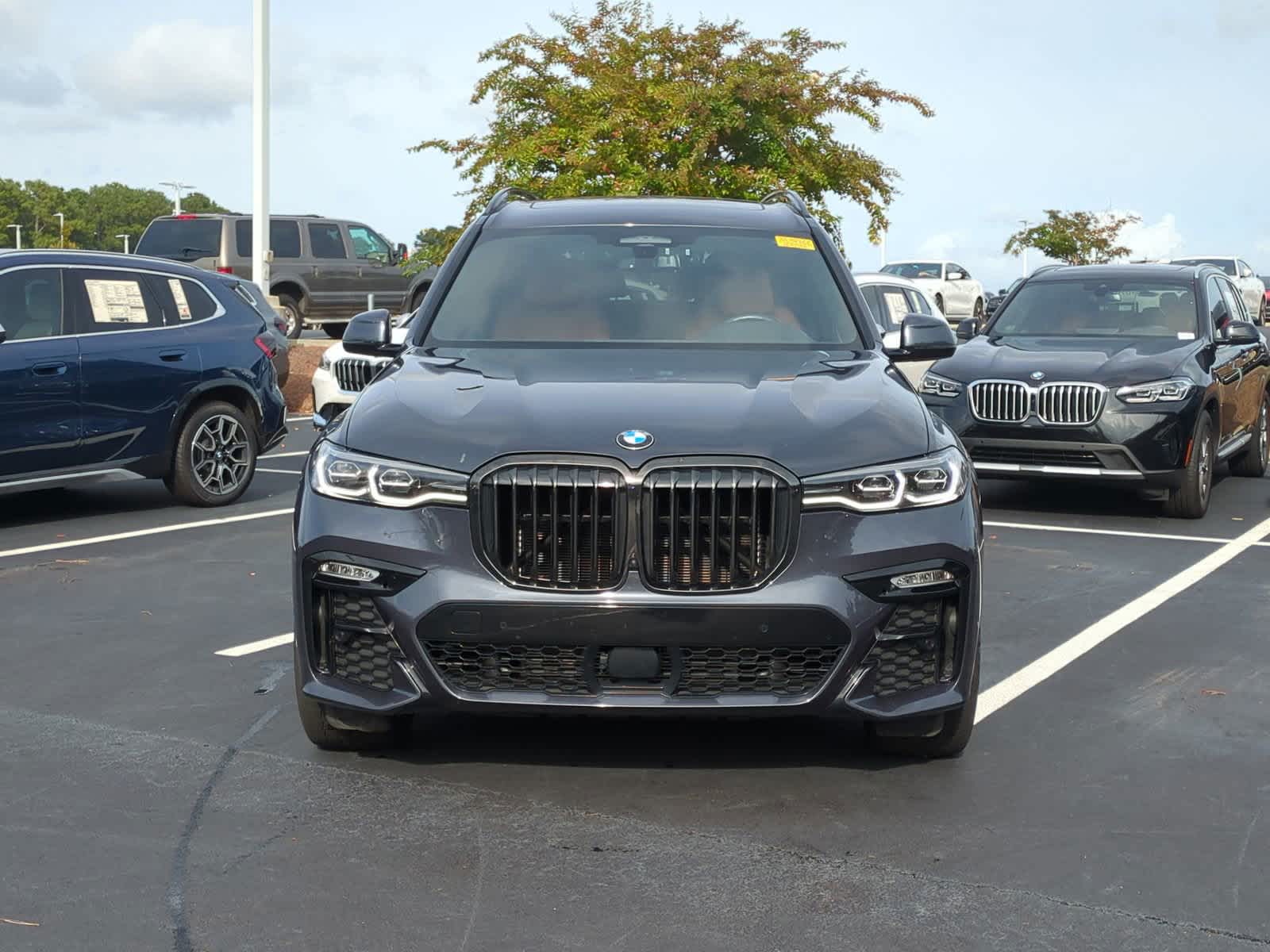 2022 BMW X7 xDrive40i 3