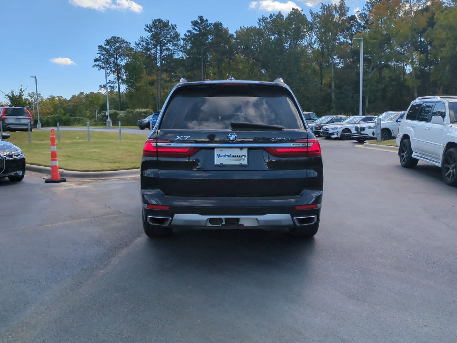 2022 BMW X7 xDrive40i 9