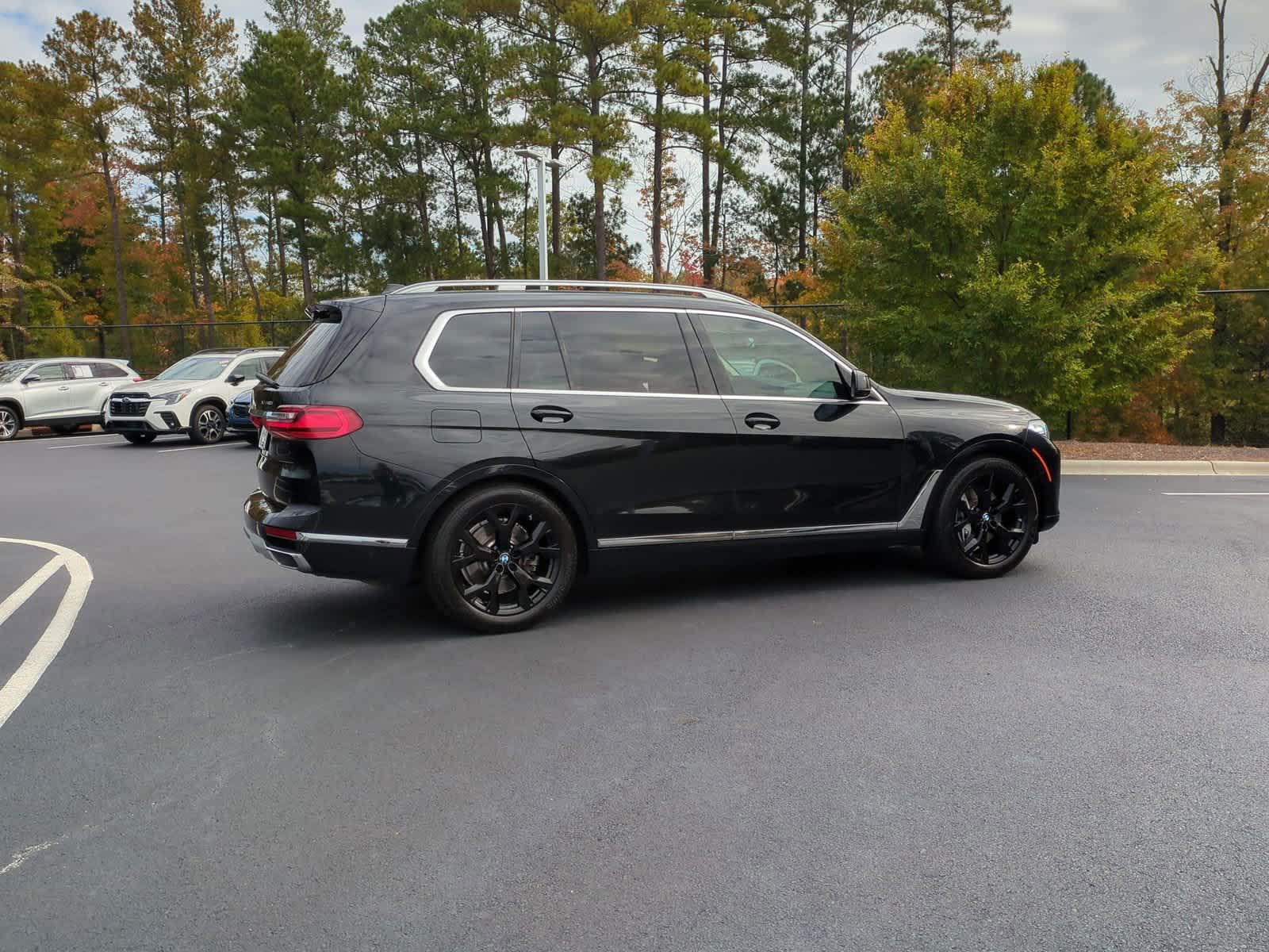 2022 BMW X7 xDrive40i 9