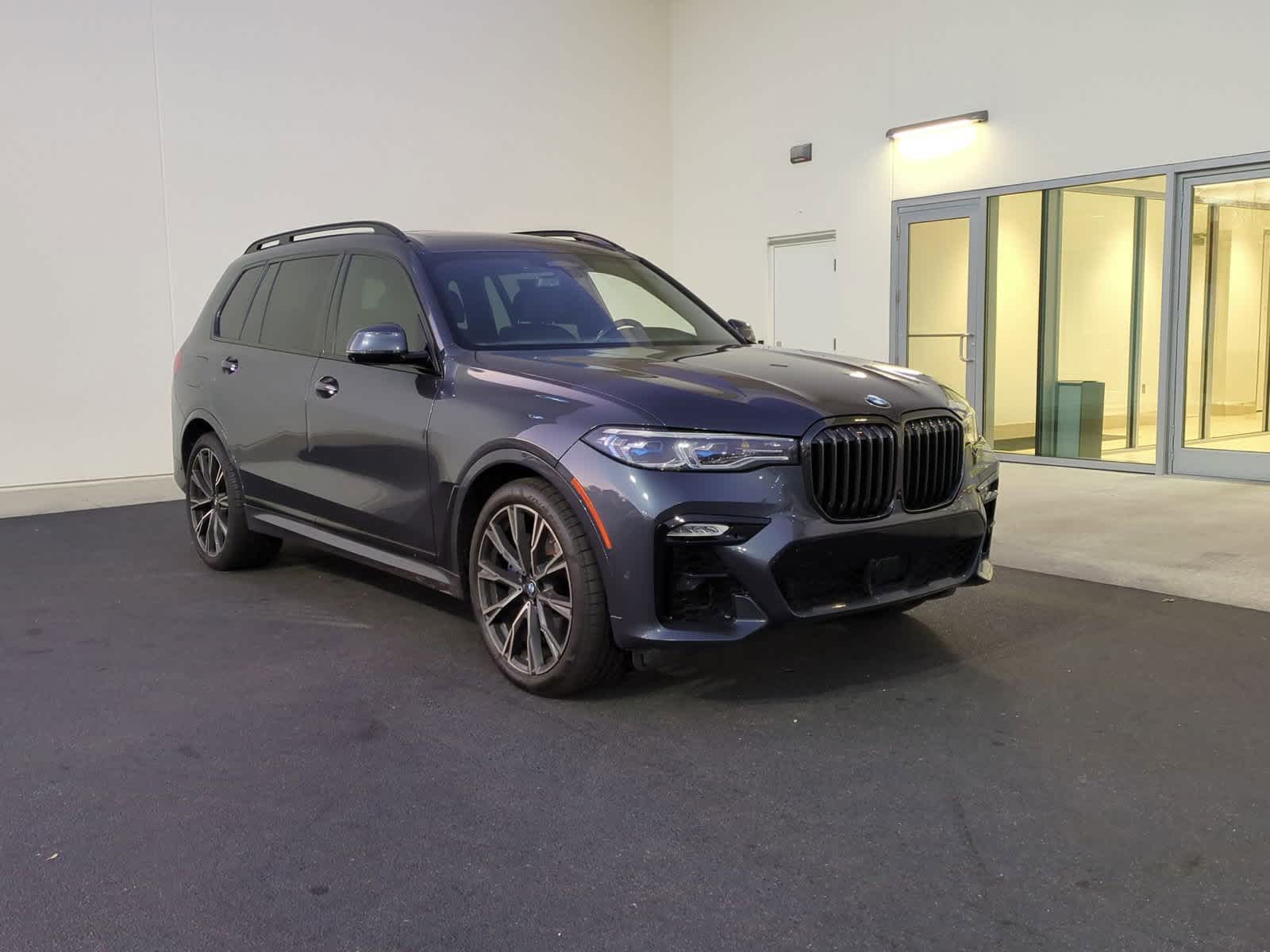 2022 BMW X7 M50i 2