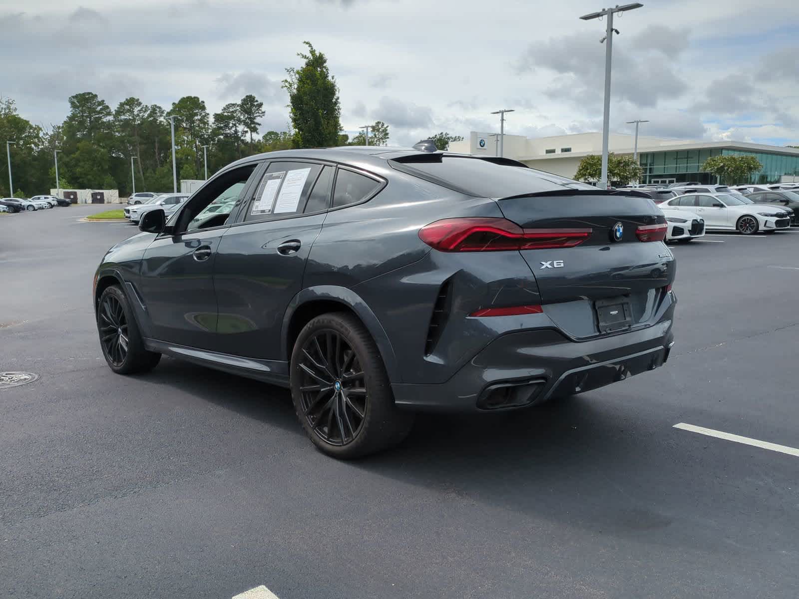 2022 BMW X6 xDrive40i 8