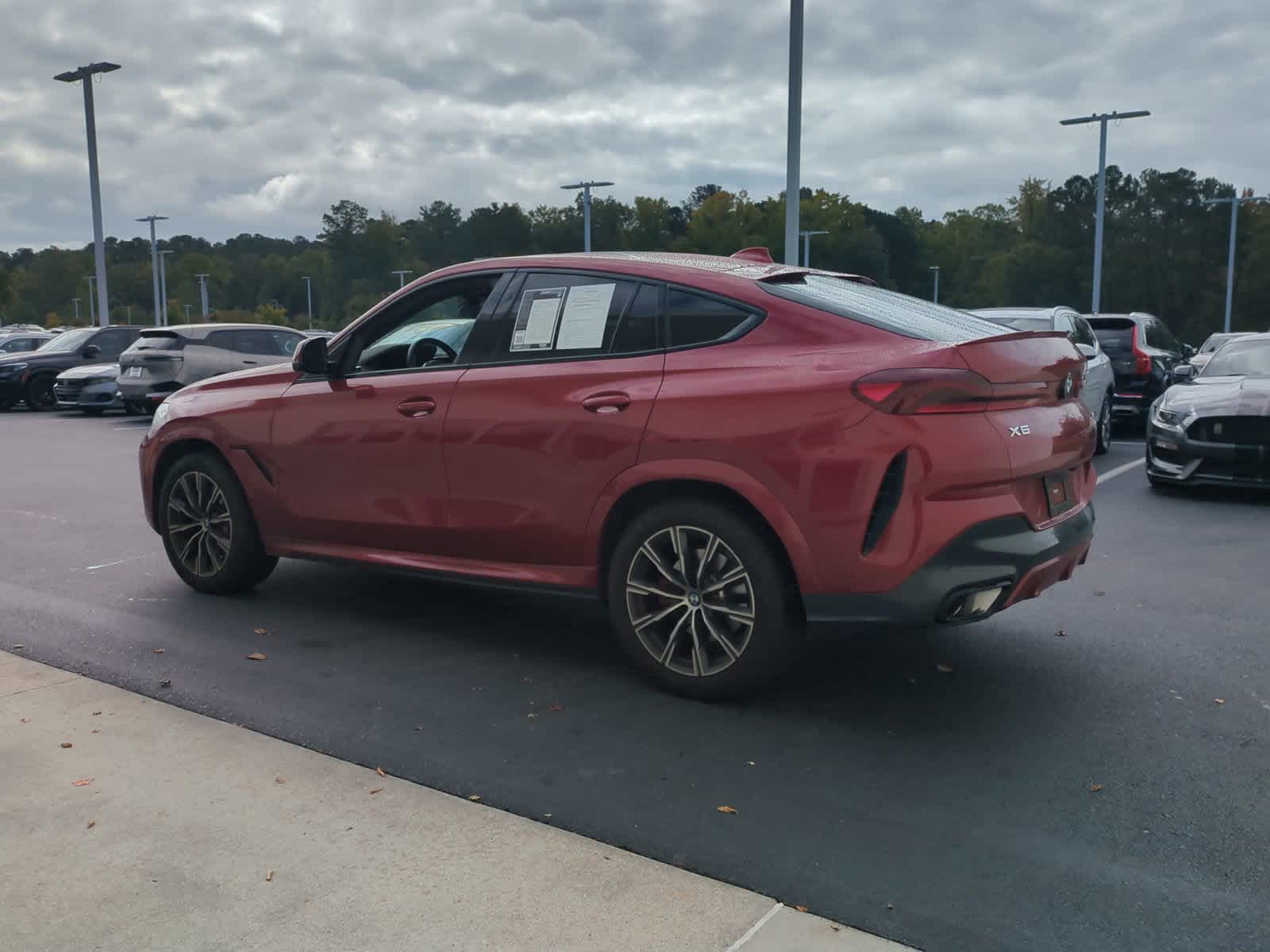 2023 BMW X6 xDrive40i 8